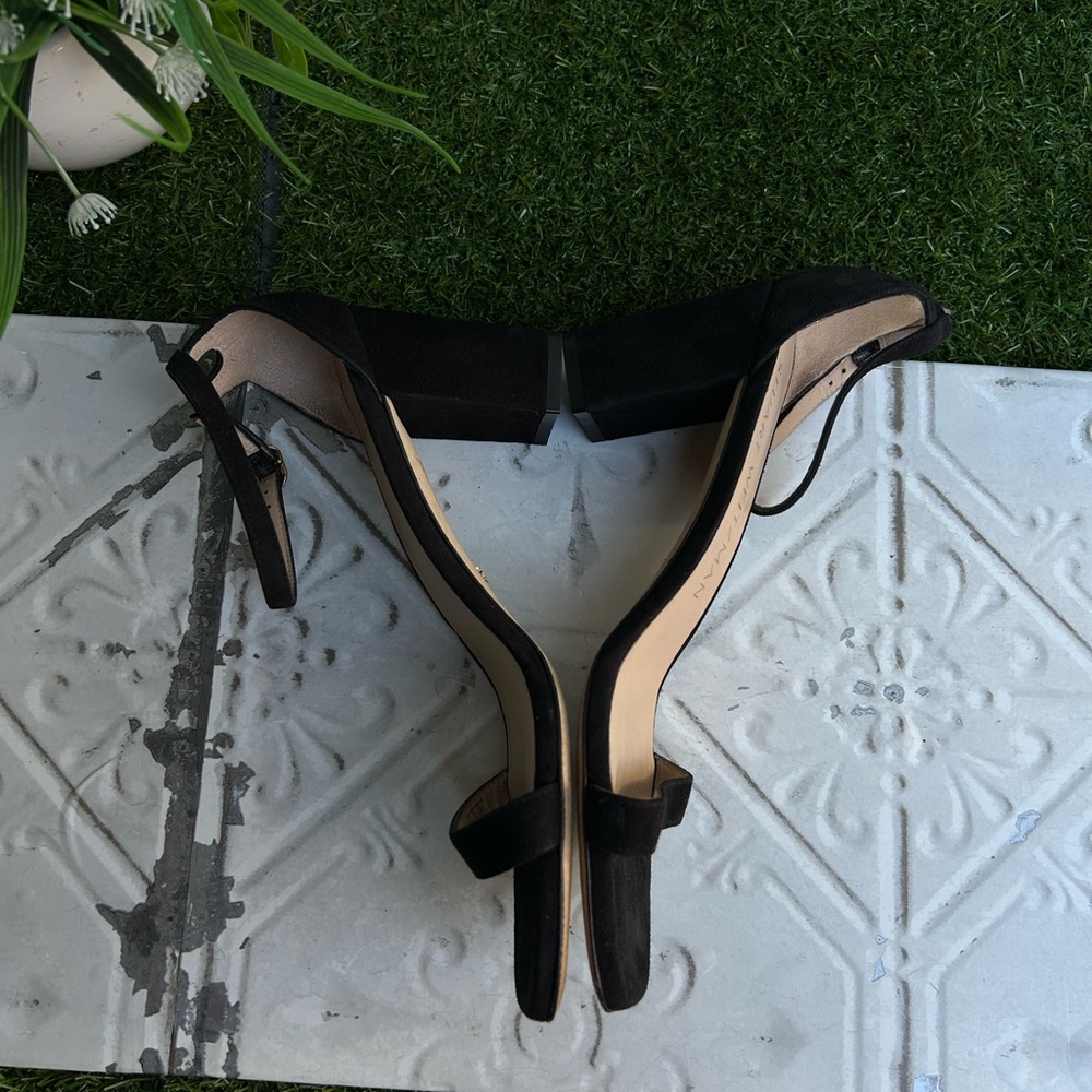 Stuart Weitzman Nearlynude Ankle strap suede leather sandals size 9B - Picture 15 of 16